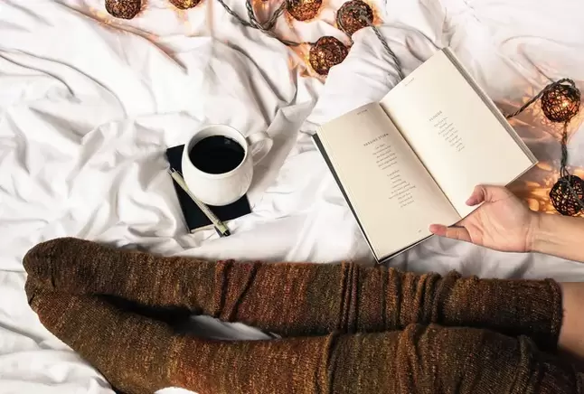 Houd tijdens het rusten uw benen boven hartniveau.